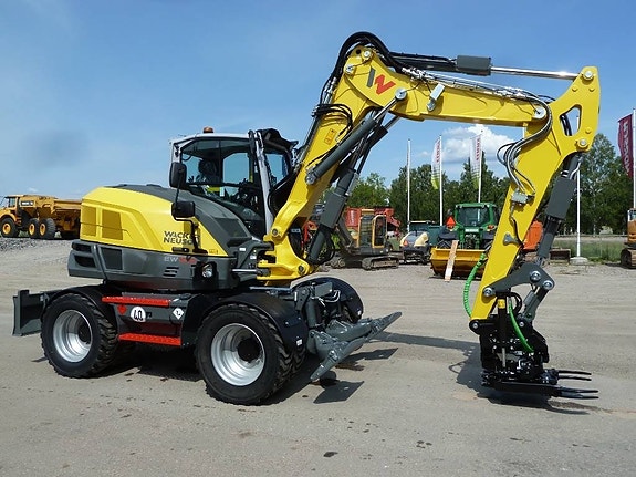 Wacker Neuson EW100-2 10 of 13