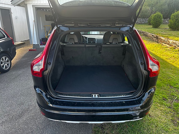Volvo XC60 5 of 15