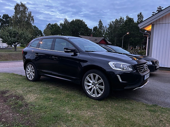 Volvo XC60 14 of 15