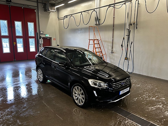 Volvo XC60 15 of 15