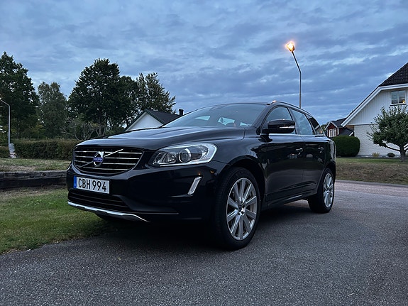 Volvo XC60 13 of 15