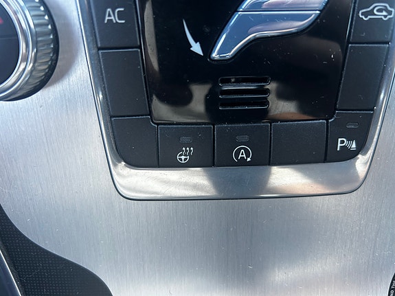 Volvo XC60 6 of 15