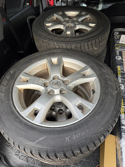 Toyota RAV4 13 of 16