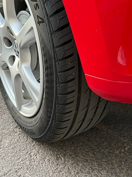 Volkswagen Polo 8 of 12