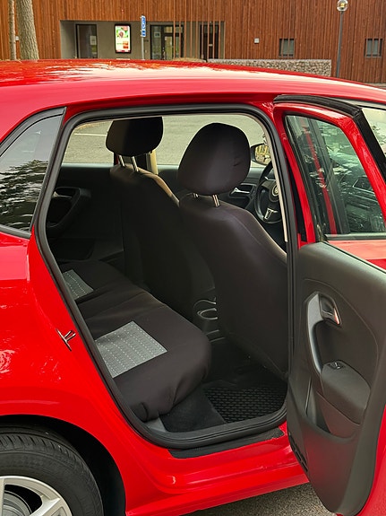 Volkswagen Polo 12 of 12