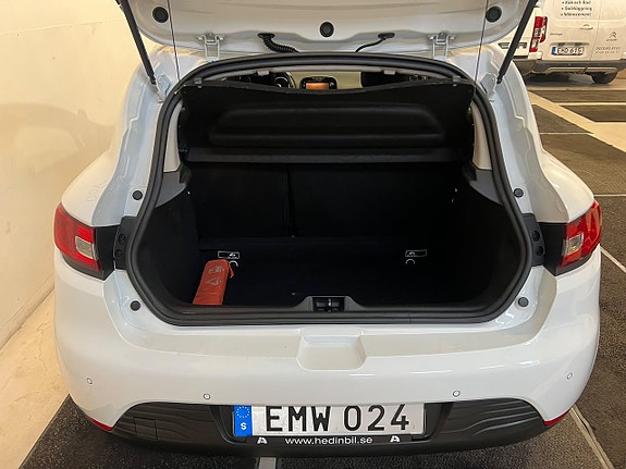 Renault Clio 18 of 18