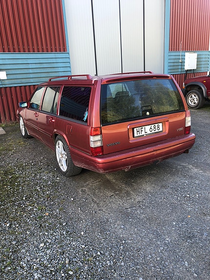 Volvo 960 2 of 5