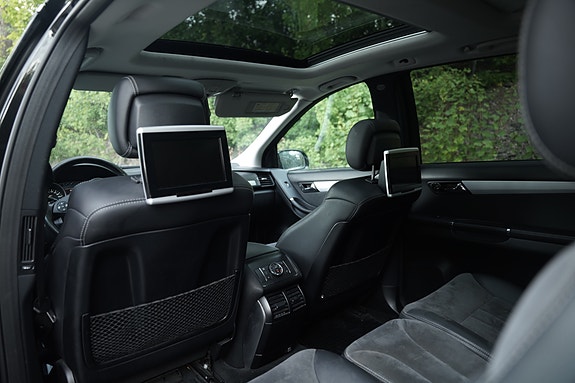 Mercedes-Benz R320 9 of 23