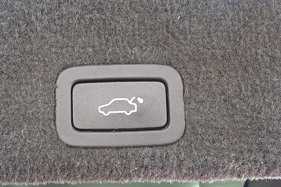 Volvo XC60 12 of 12