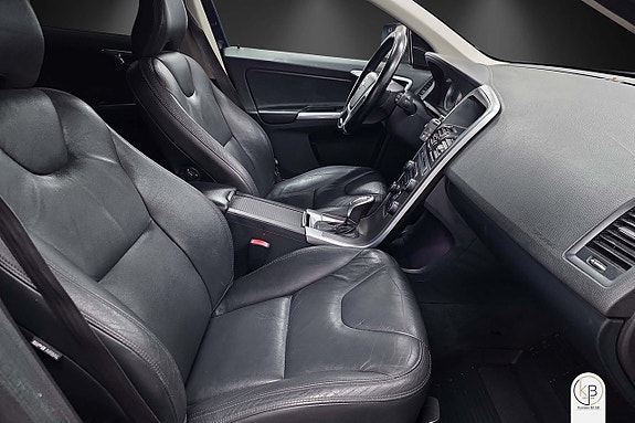 Volvo XC60 10 of 12
