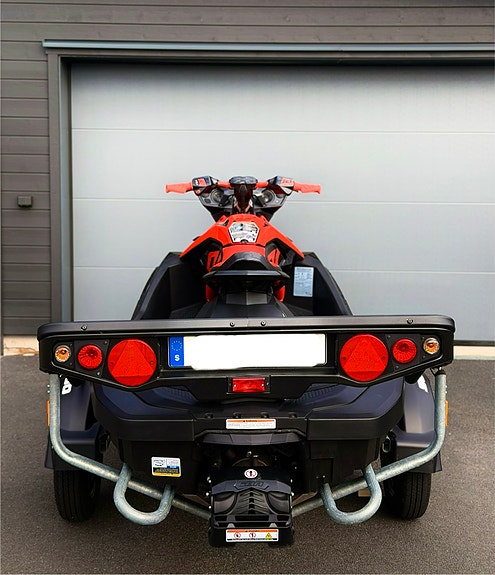 Sea Doo Spark Trixx Inkl Trailer + Högtalare 3 of 8