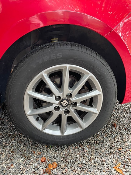 Seat Ibiza 2 of 5