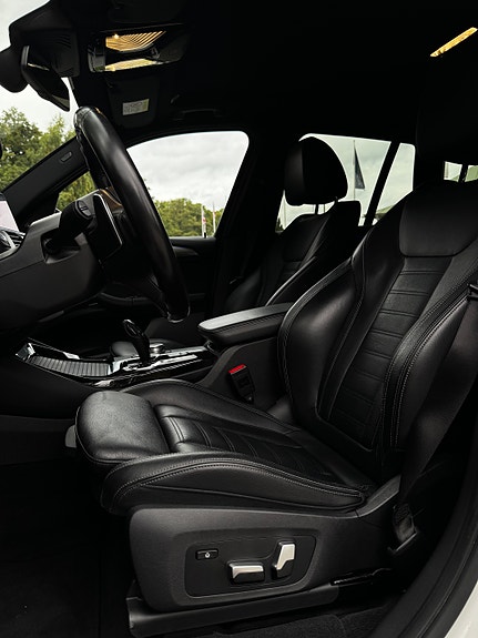 BMW X3 11 of 18