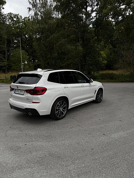 BMW X3 2 of 18