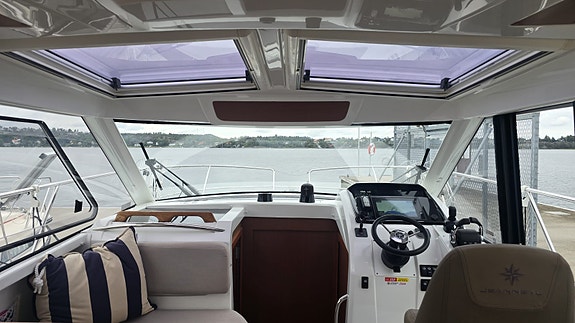 Jeanneau Merry Fisher 855 | 2x200 hk Yamaha | Joystick | 315 h | Välutrustad 6 of 19