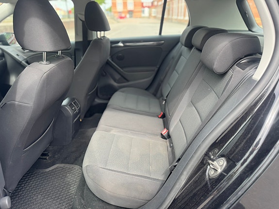 Volkswagen Golf VI 11 of 19