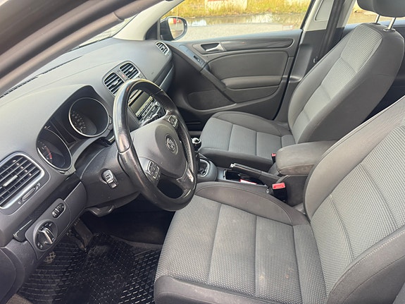 Volkswagen Golf VI 10 of 19