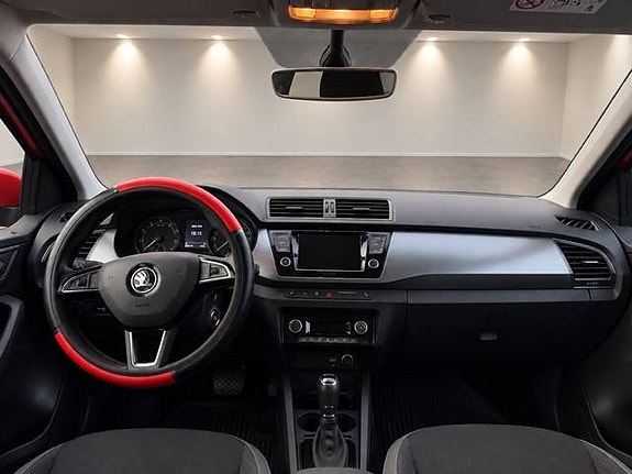 Skoda Fabia 12 of 14