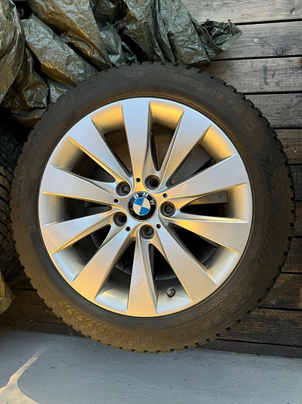 BMW 320i 11 of 11