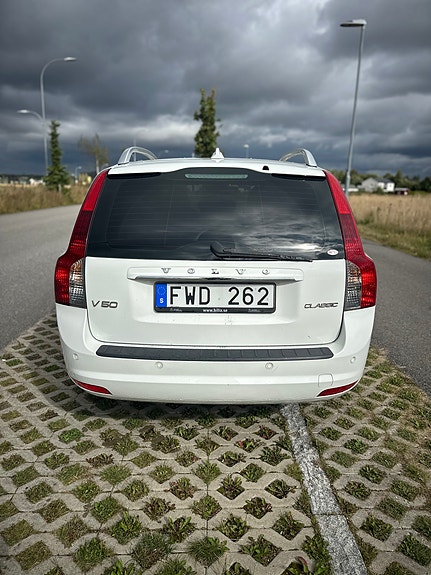 Volvo V50 9 of 18