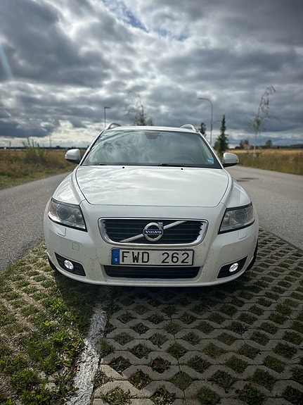 Volvo V50 5 of 18