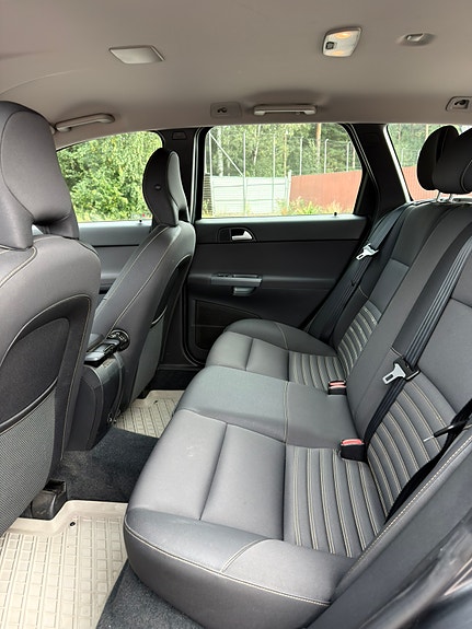 Volvo V50 7 of 12
