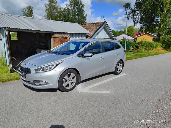 Kia Ceed 2 of 13