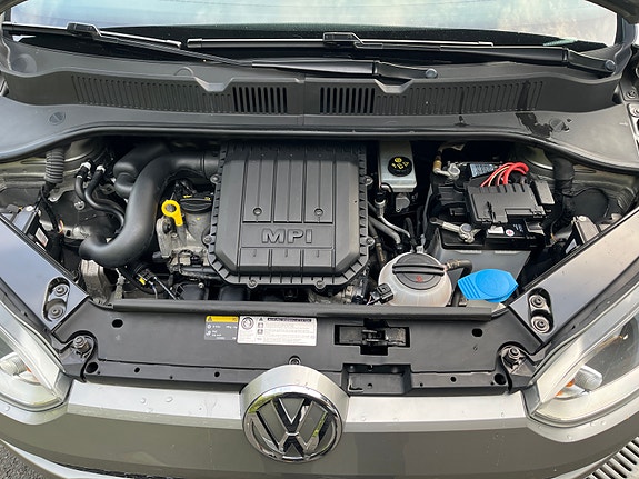 Volkswagen UP! 5 of 14
