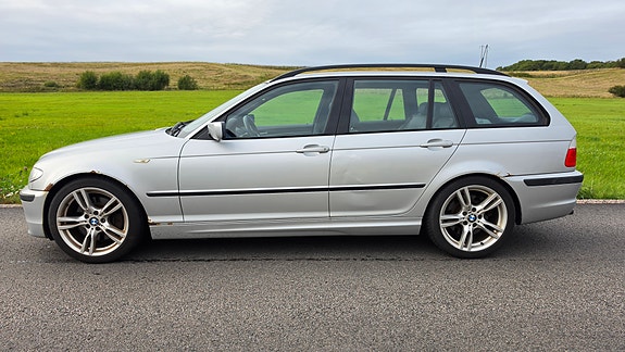 BMW 330i 5 of 10