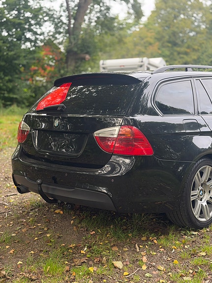 BMW 320d 3 of 20
