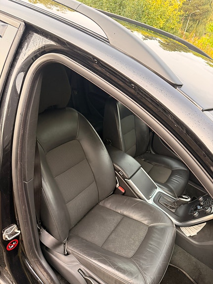 Volvo V70 5 of 6