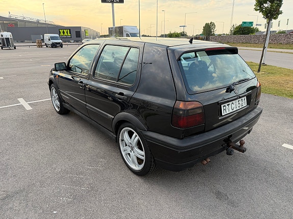Volkswagen Golf III 3 of 8