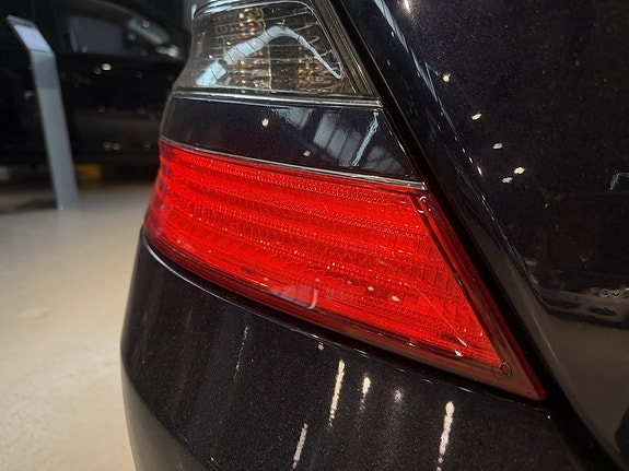 Mercedes-Benz S500 3 of 3
