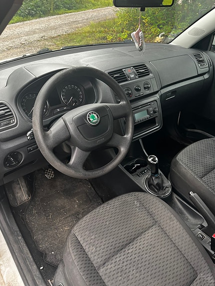 Skoda Fabia 5 of 5