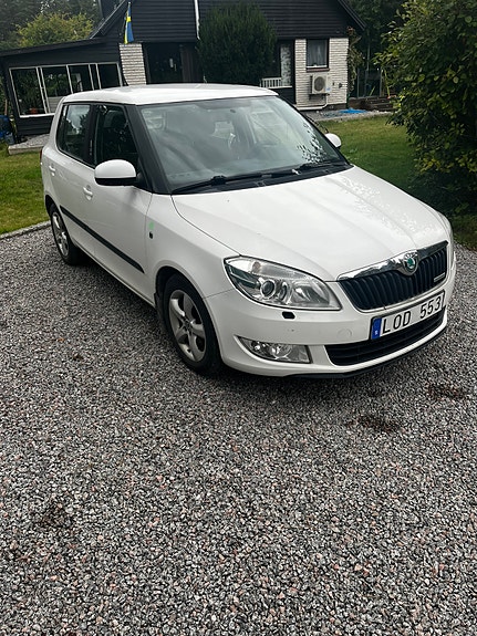 Skoda Fabia 3 of 5