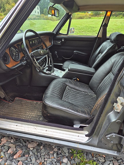 Jaguar XJ 8 of 14