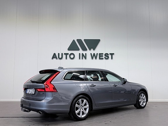 Volvo V90 16 of 19