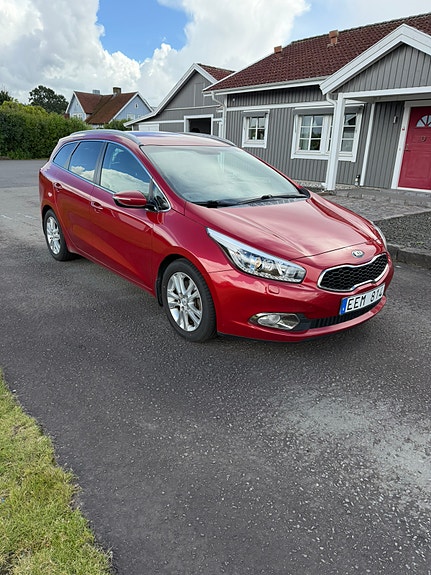 Kia Ceed 2 of 9