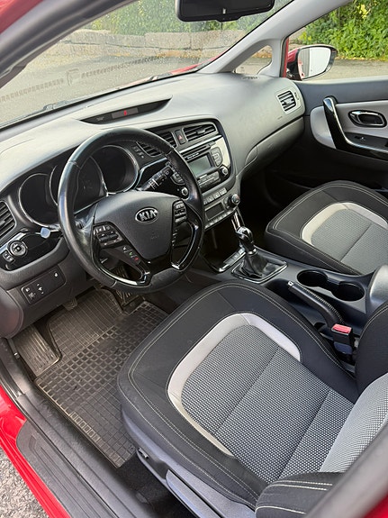 Kia Ceed 8 of 9
