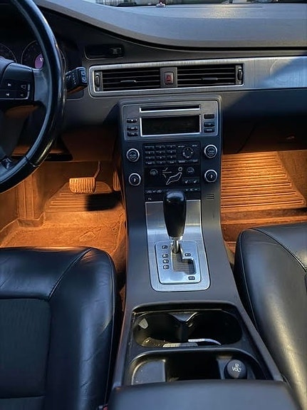 Volvo V70 12 of 18
