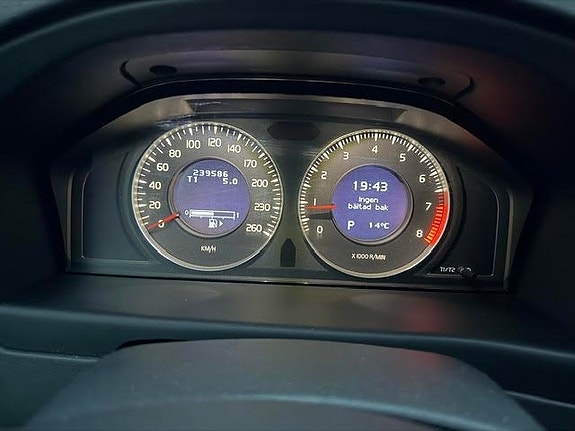 Volvo V70 17 of 18