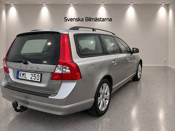Volvo V70 5 of 18