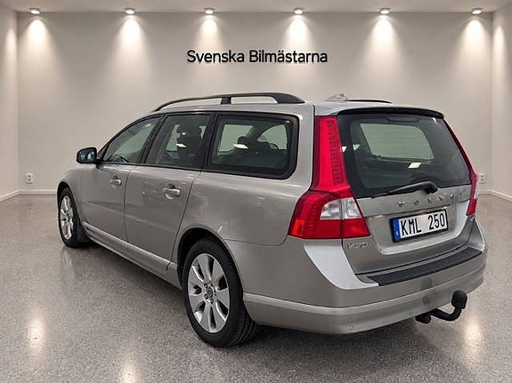 Volvo V70 6 of 18