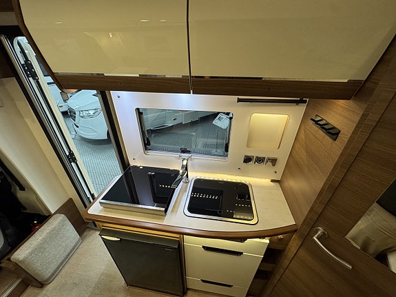 Rapido S 56 8 of 9
