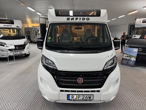 Rapido S 56 2 of 9