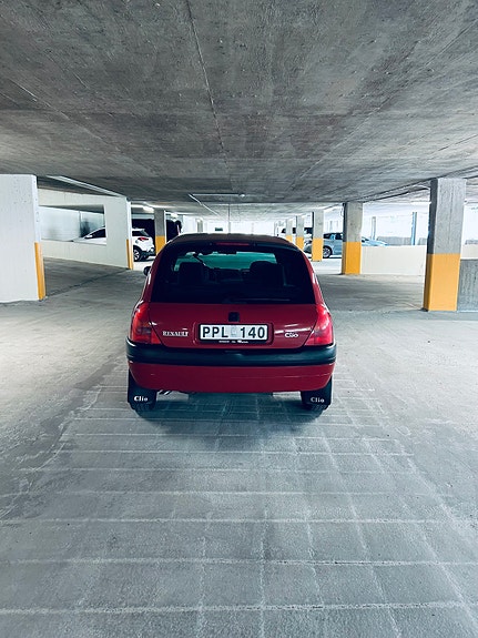 Renault Clio 2 of 4