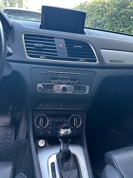Audi Q3 7 of 14