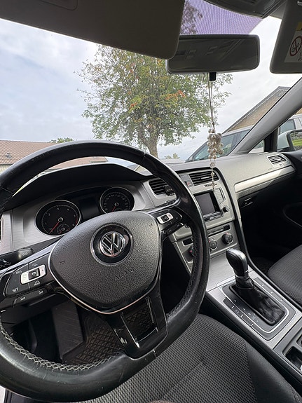 Volkswagen Golf VII 4 of 5