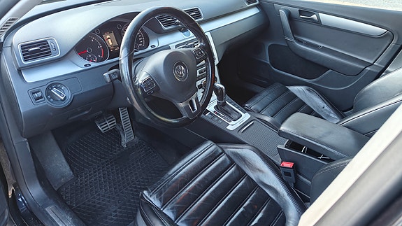 Volkswagen Passat Alltrack 7 of 8