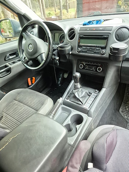 Volkswagen Amarok 4 of 10
